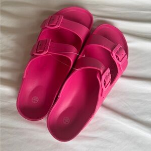 Pink sandles